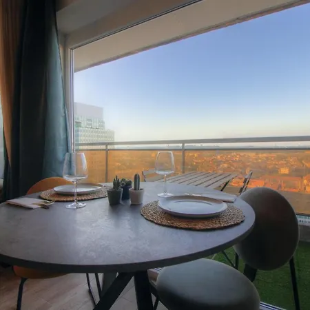 Apartment Avec Vue Panoramique Et Parking Gratuit